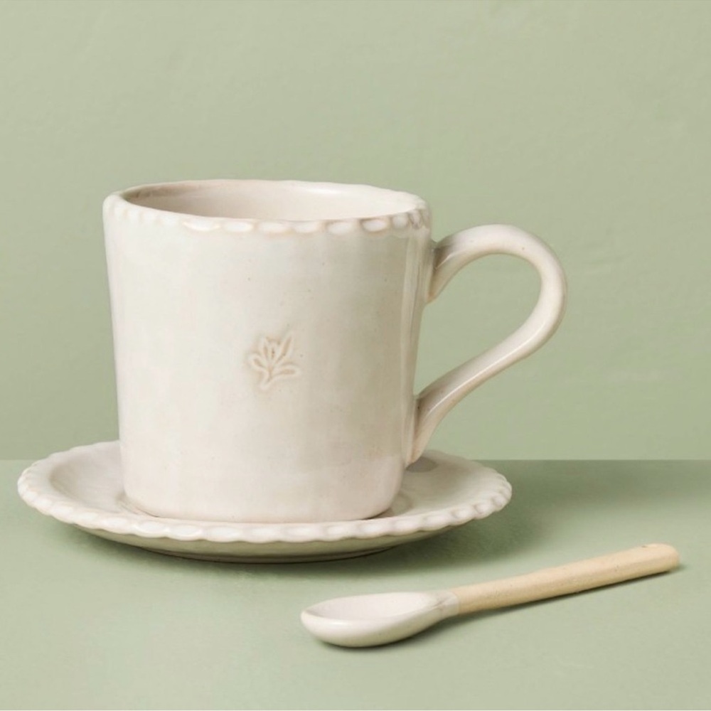 Pinched Edge Teacup with Saucer and Spoon Sour Cream Hearth & Hand BRAND NEW